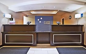 Holiday Inn Express & Suites Springfield By Ihg